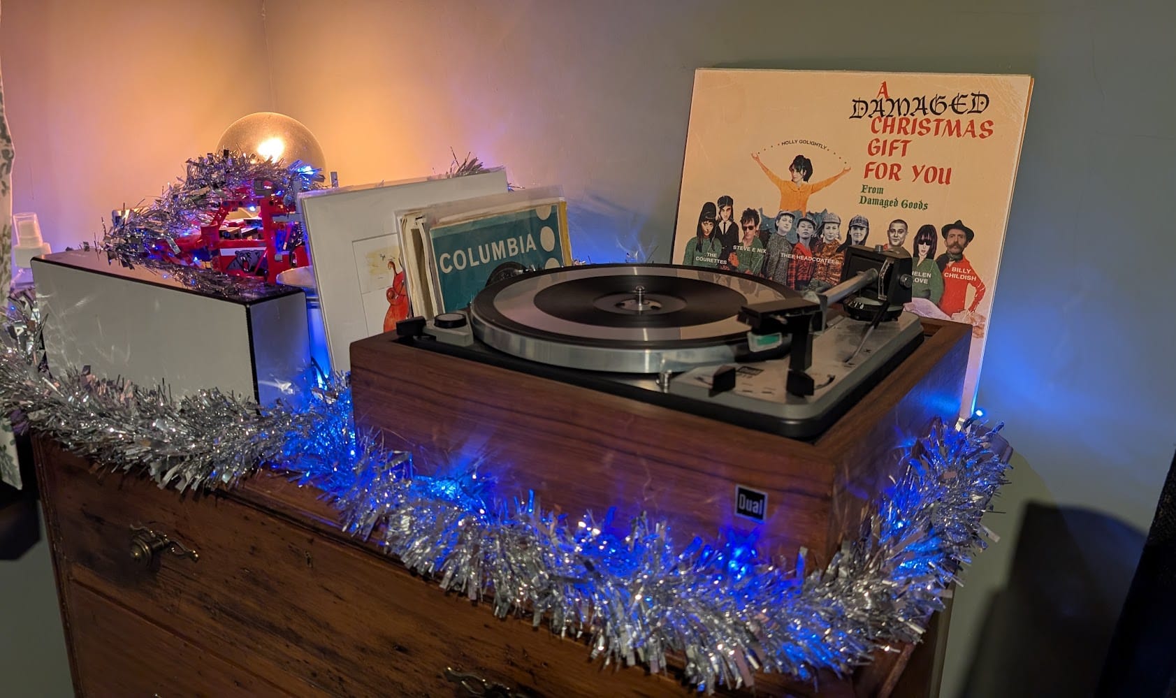 I Review Every UK Christmas #1